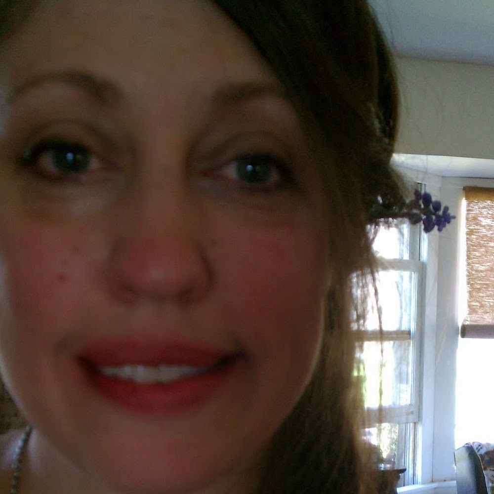 Meet your Posher, Yvette